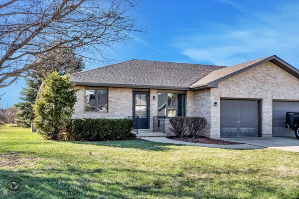 $309,000 | 1343 Cannonball Trail, Yorkville, IL 60560