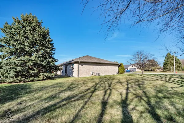 $299,000 | 1343 Cannonball Trail, Yorkville, IL 60560