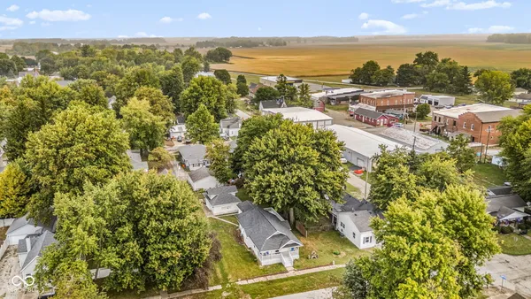 $174,000 | 208 West Walnut Street, Sharpsville, IN 46068