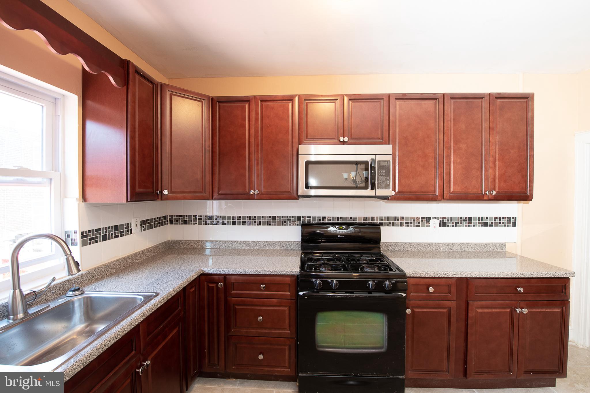 252 Bayard Road Upper Darby, PA 19082 - Photo 5 of 49