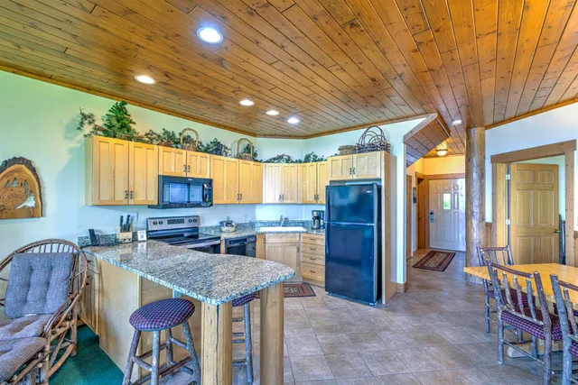 $660,000 | 2826 Highway 61, Unit 410A, Two Harbors, MN 55616