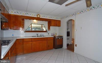 2117 Hobson Road Lancaster, PA 17602 - Photo 4 of 19 Gallery Image 4