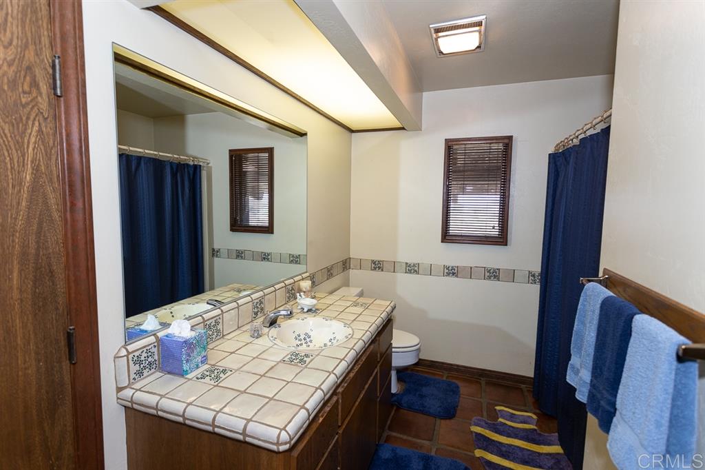 9511 Circle R Drive Valley Center, CA 92082 - Photo 14 of 25