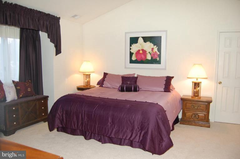 2647 Melba Road Ellicott City, MD 21042 - Photo 11 of 30 Master Bedroom w/cathedral ceiling