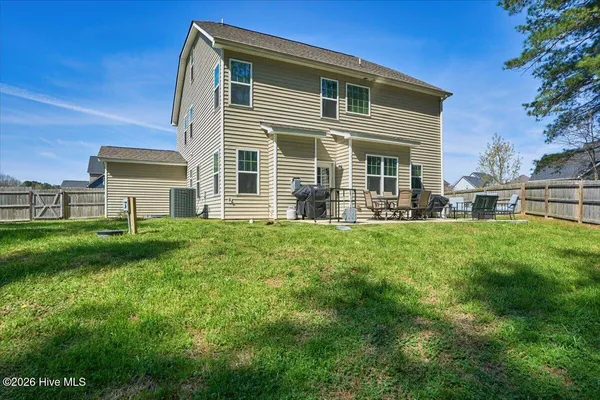 $465,000 | 215 Farmhouse Lane, Carthage, NC 28327