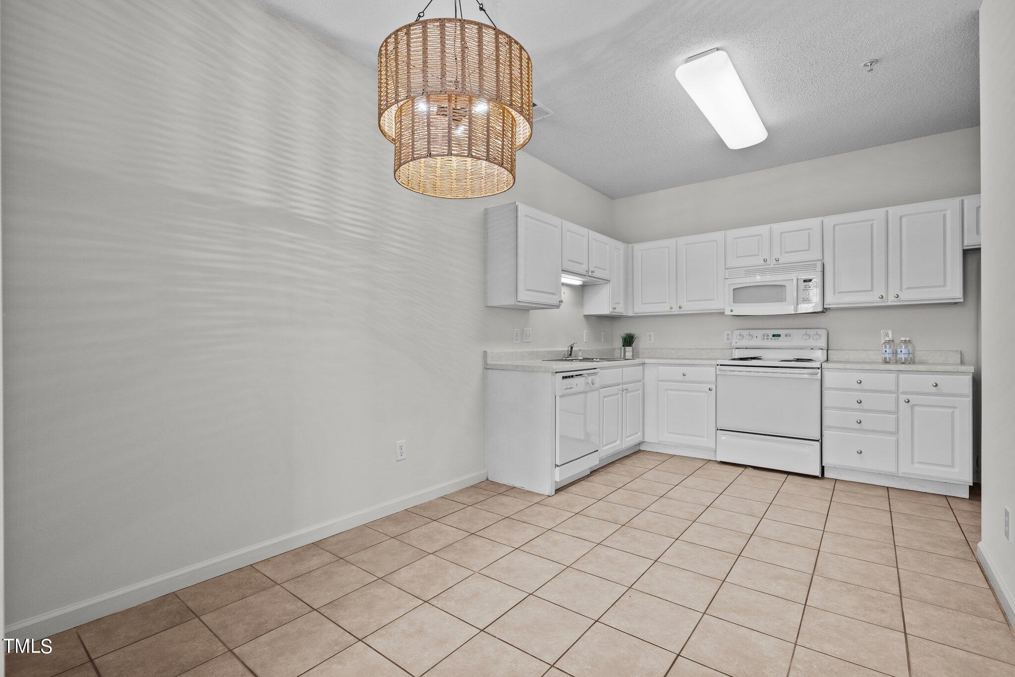 2501 Huntscroft Lane Raleigh, NC 27617 - Photo 9 of 37 13-web-or-mls-_NFP1731