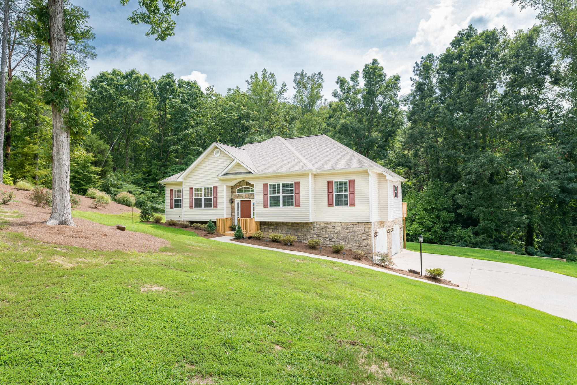 1601 Houston Valley Road Ringgold, GA 30736 - Photo 3 of 34 Front View