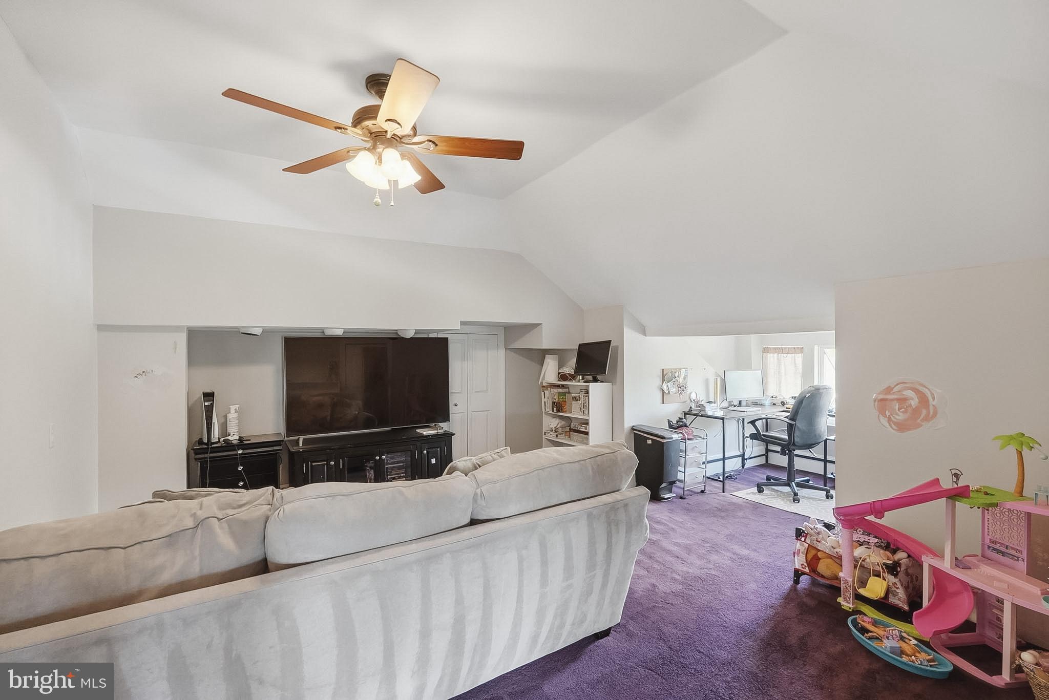 9026 Sudley Road Manassas, VA 20110 - Photo 35 of 63 top floor