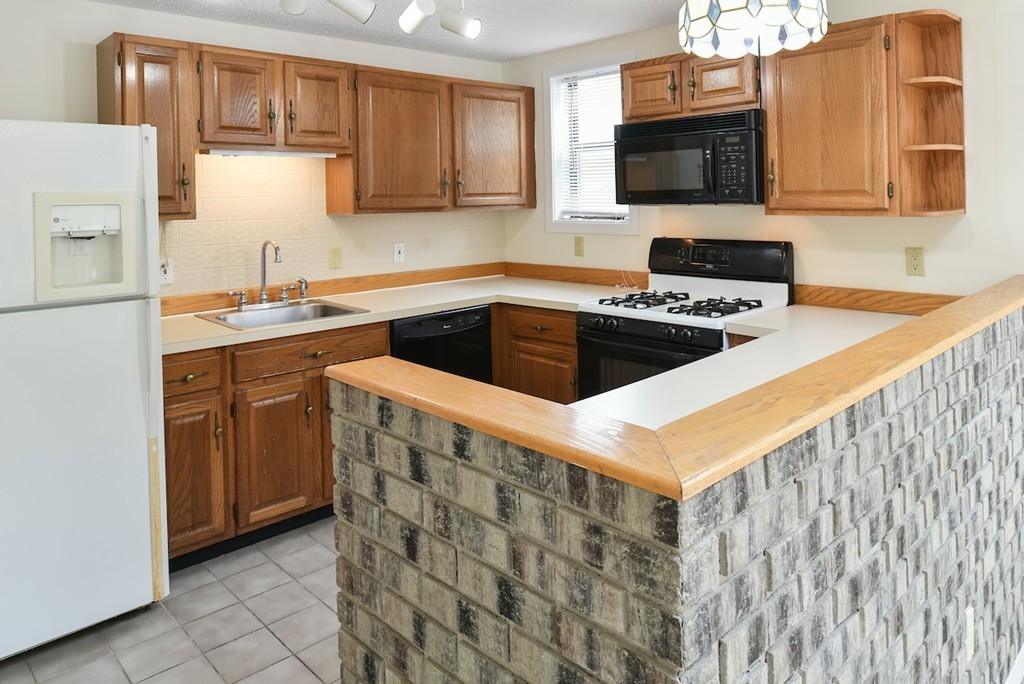 637 Riverside Avenue, Unit 16 Haverhill, MA 01830 - Photo 17 of 24 Gallery Image 17