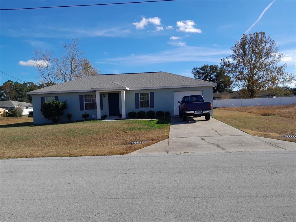 a view of house with entertaining space