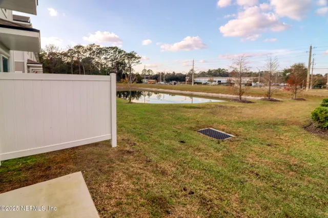 $1,800 | 9909 Garrin Drive, Jacksonville, FL 32210