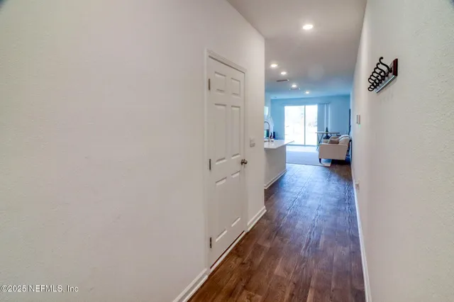 $1,800 | 9909 Garrin Drive, Jacksonville, FL 32210