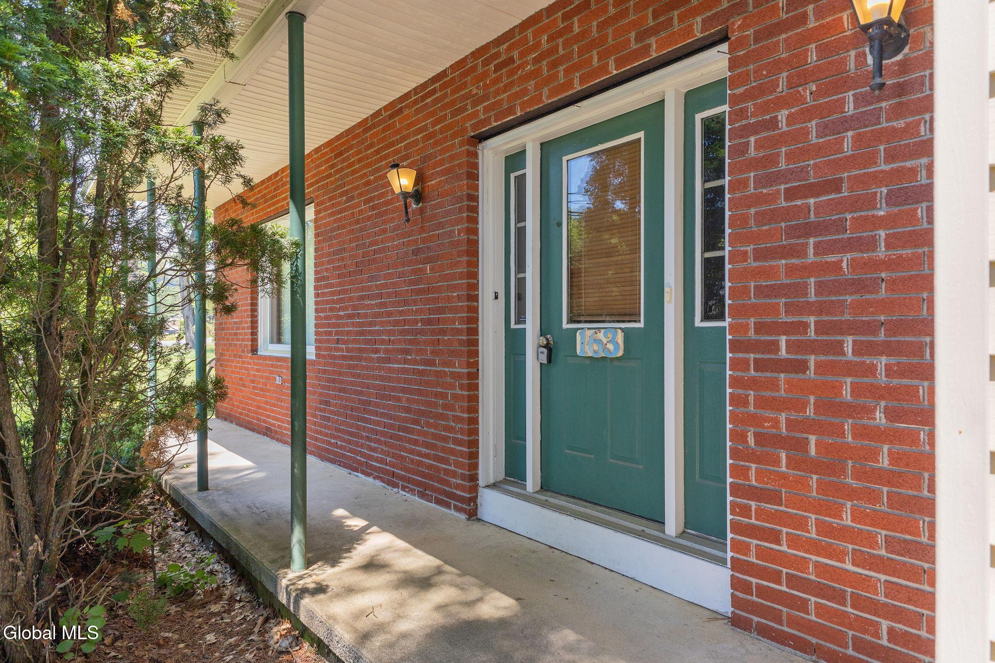 163 Aviation Road Queensbury, NY 12804 - Photo 3 of 49 img117