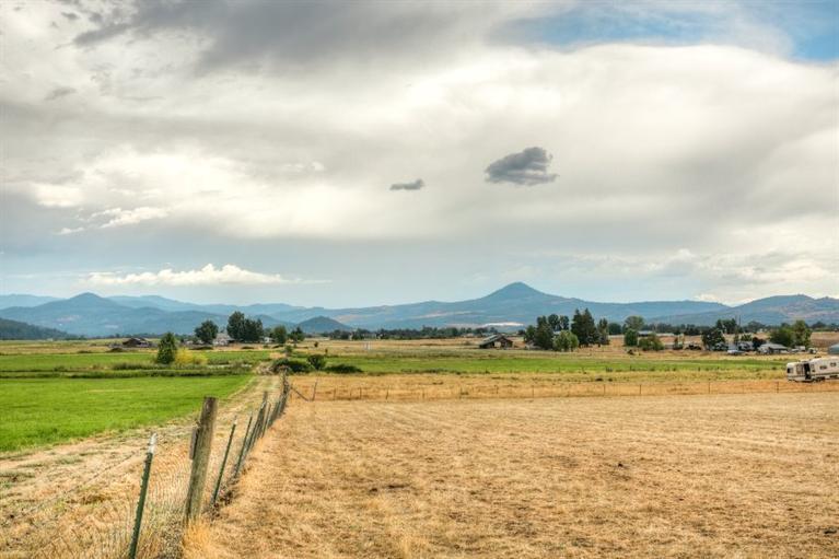 2040 Meridian Road Eagle Point, OR 97524 - Photo 31 of 35 Additional Photo