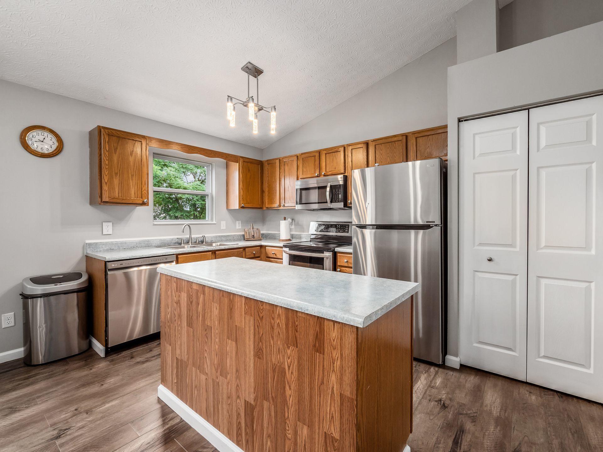 2444 Linbaugh Road Grove City, OH 43123 - Photo 11 of 45 Gallery Image 11