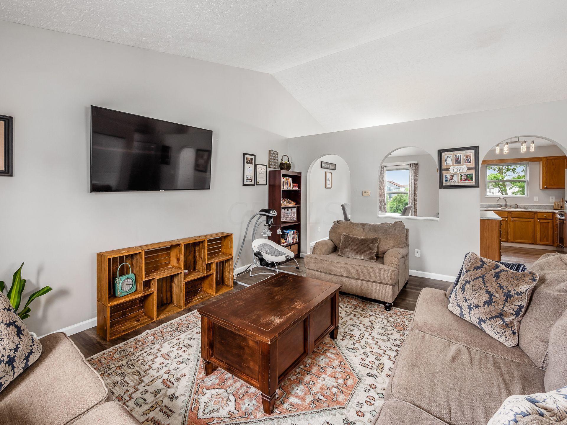 2444 Linbaugh Road Grove City, OH 43123 - Photo 5 of 45 Gallery Image 5