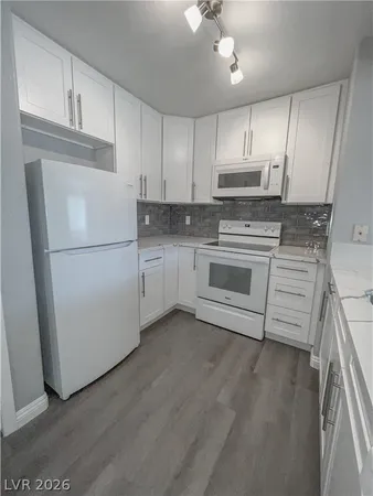 $1,549 | 555 East Silverado Ranch Boulevard, Unit 1045, Las Vegas, NV 89183