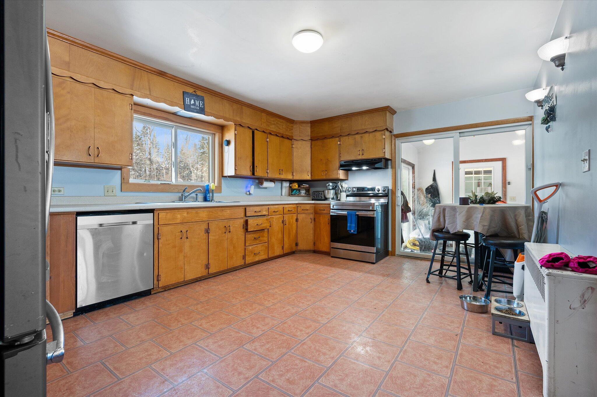 440 Kirkland Road Old Town, ME 04468 - Photo 6 of 33 05-Kitchen