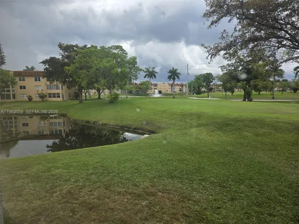 $110,000 | 9261 Sunrise Lakes Boulevard, Unit 201, Sunrise, FL 33322