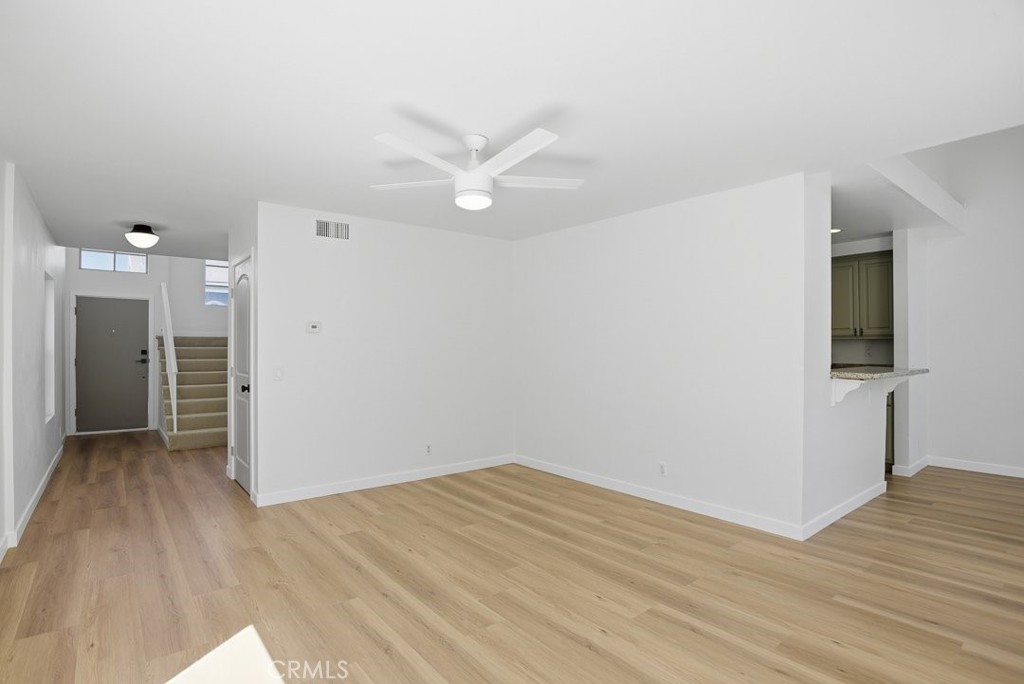 11560 Honeyglen Road Pacoima, CA 91331 - Photo 19 of 37