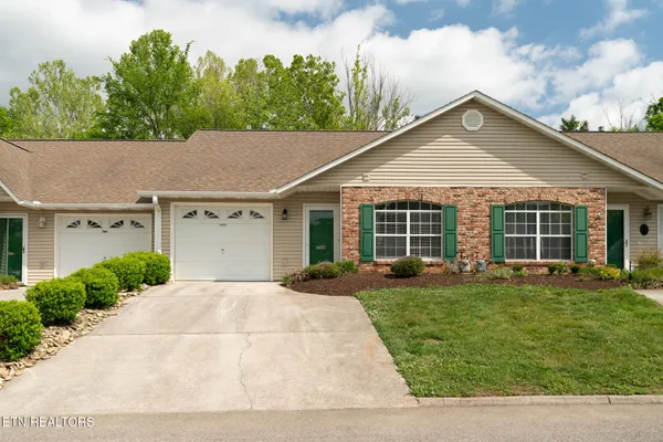$289,900 | 7568 Creek Song Court, Knoxville, TN 37920