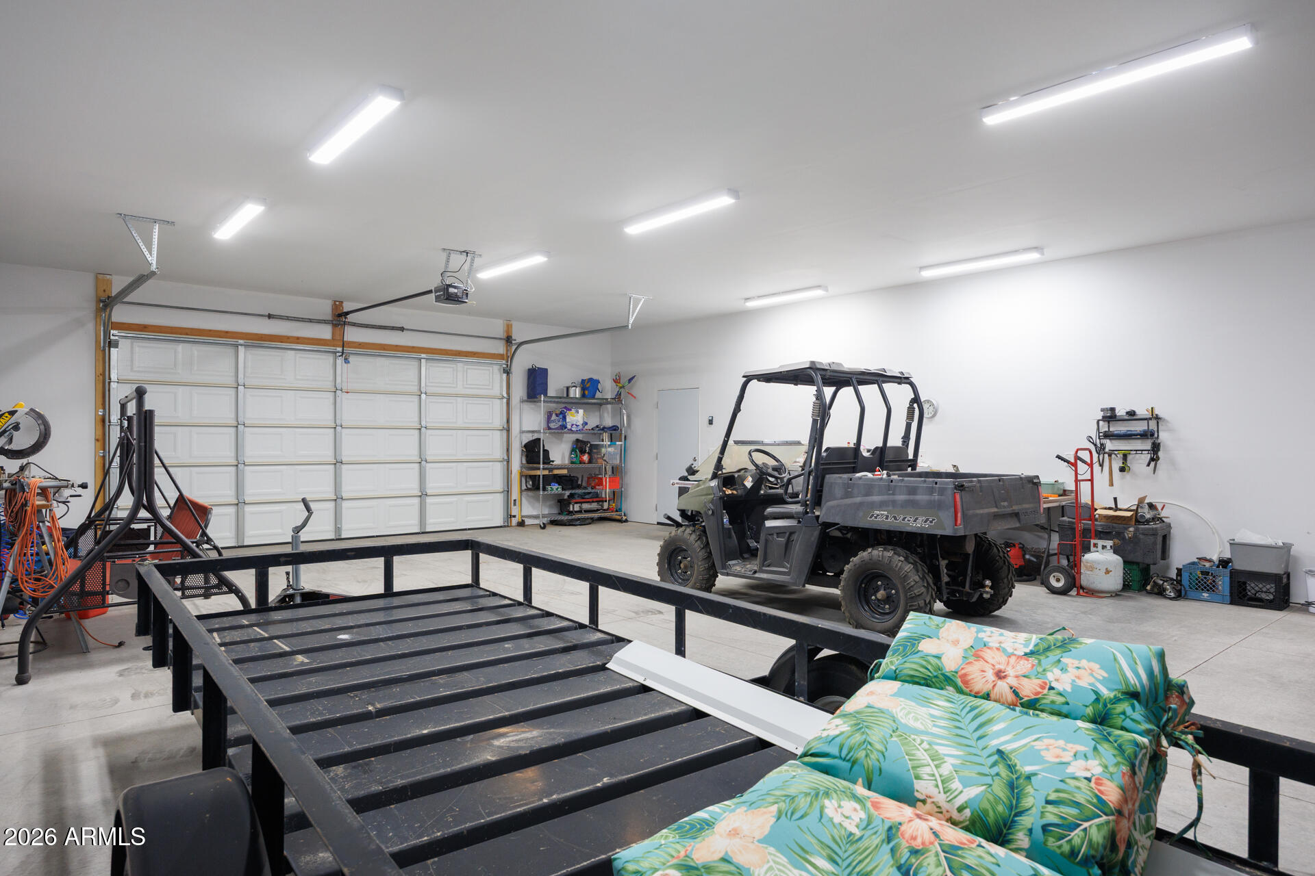 7312 North Reed Road Florence, AZ 85132 - Photo 39 of 66 a living room with furniture