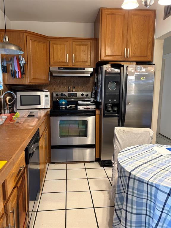 2941 Southwest 97th Avenue Miami, FL 33165 - Photo 6 of 22