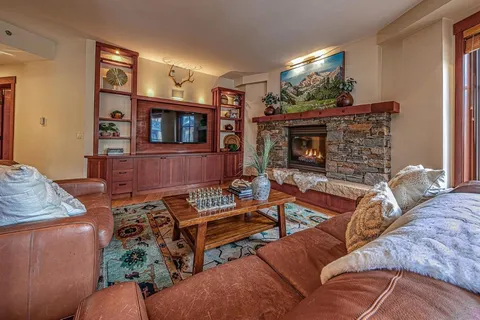 $2,795,000 | 1850 Village South Road, Unit 228, Olympic Valley, CA 96146