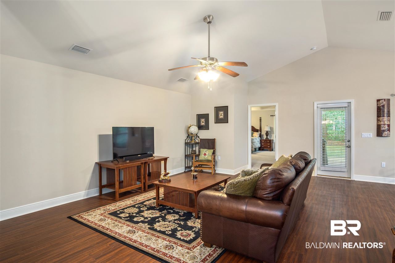 9864 Woolrich Avenue Fairhope, AL 36532 - Photo 4 of 30