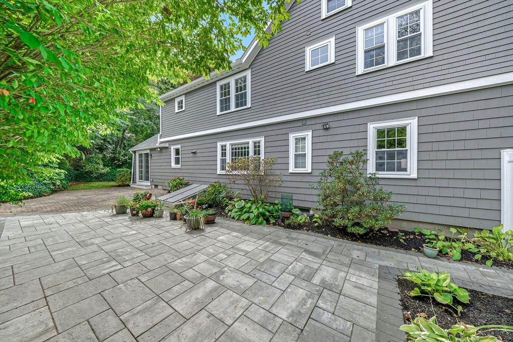 10 Preston Road Lexington, MA 02420 - Photo 29 of 35