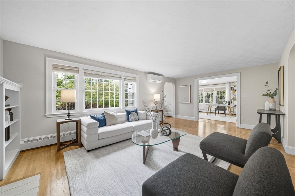 10 Preston Road Lexington, MA 02420 - Photo 4 of 35