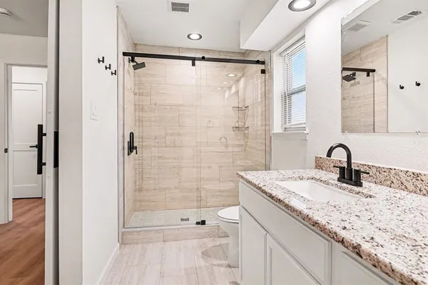 $2,495 | 772 Hampshire Drive, Burleson, TX 76028