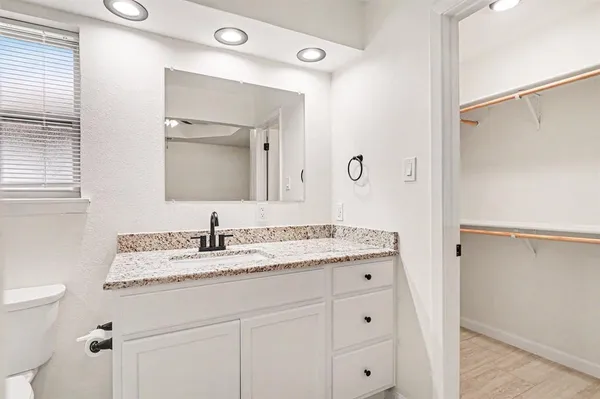 $2,495 | 772 Hampshire Drive, Burleson, TX 76028