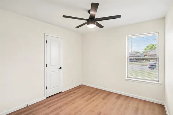 $2,495 | 772 Hampshire Drive, Burleson, TX 76028