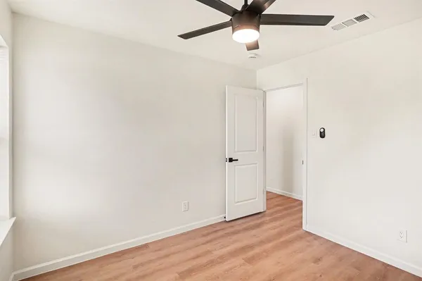 $2,495 | 772 Hampshire Drive, Burleson, TX 76028