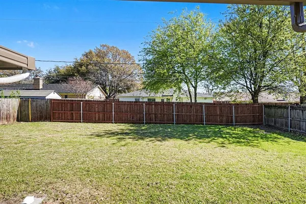 $2,495 | 772 Hampshire Drive, Burleson, TX 76028