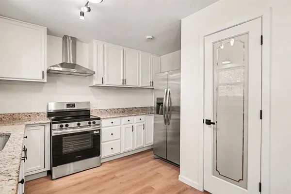 $2,495 | 772 Hampshire Drive, Burleson, TX 76028