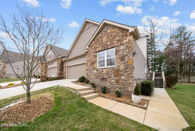 $430,000 | 13 Brompton Court, Fairfield Glade, TN 38558