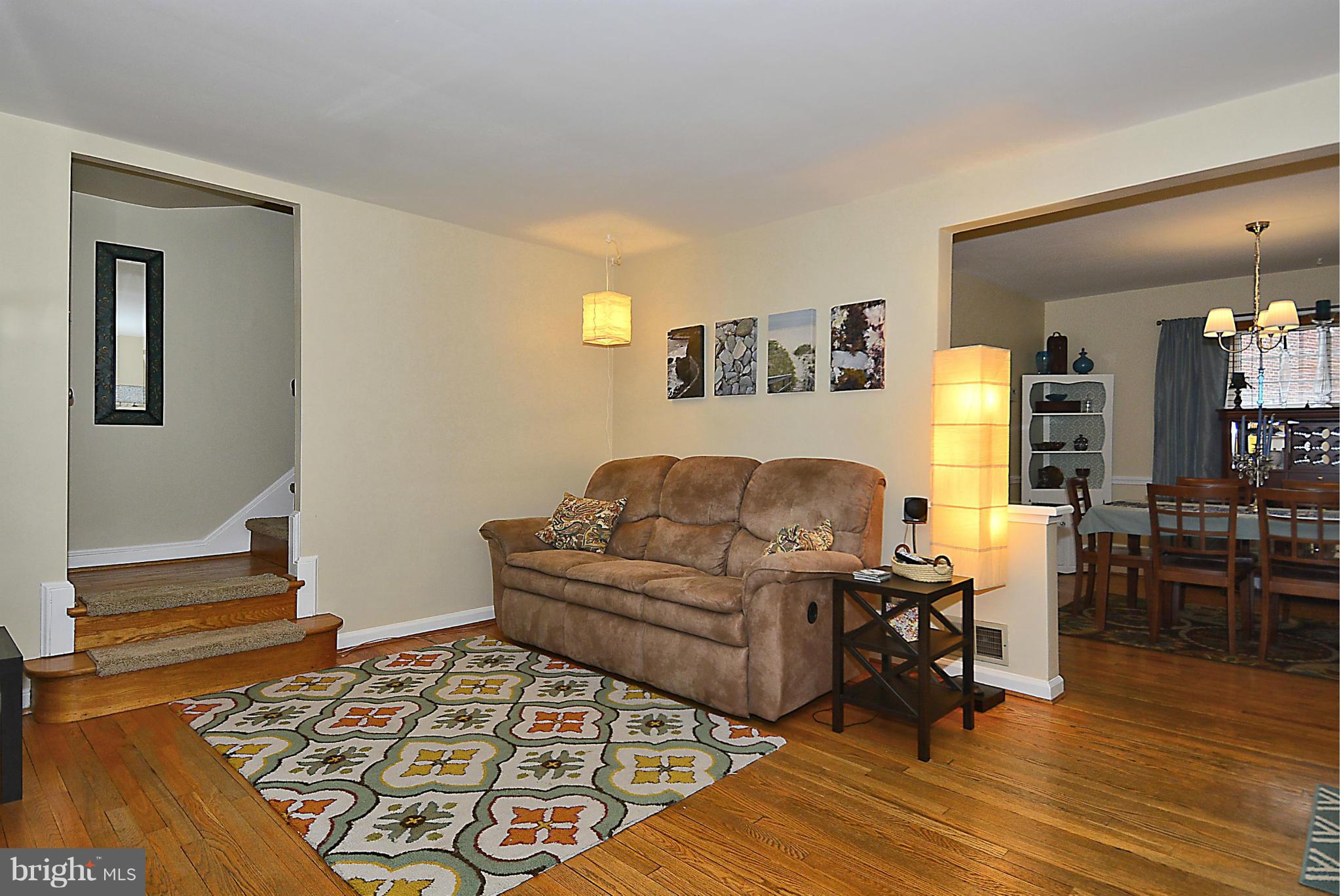 3028 Kingtree Street Silver Spring, MD 20902 - Photo 19 of 30 Living Room