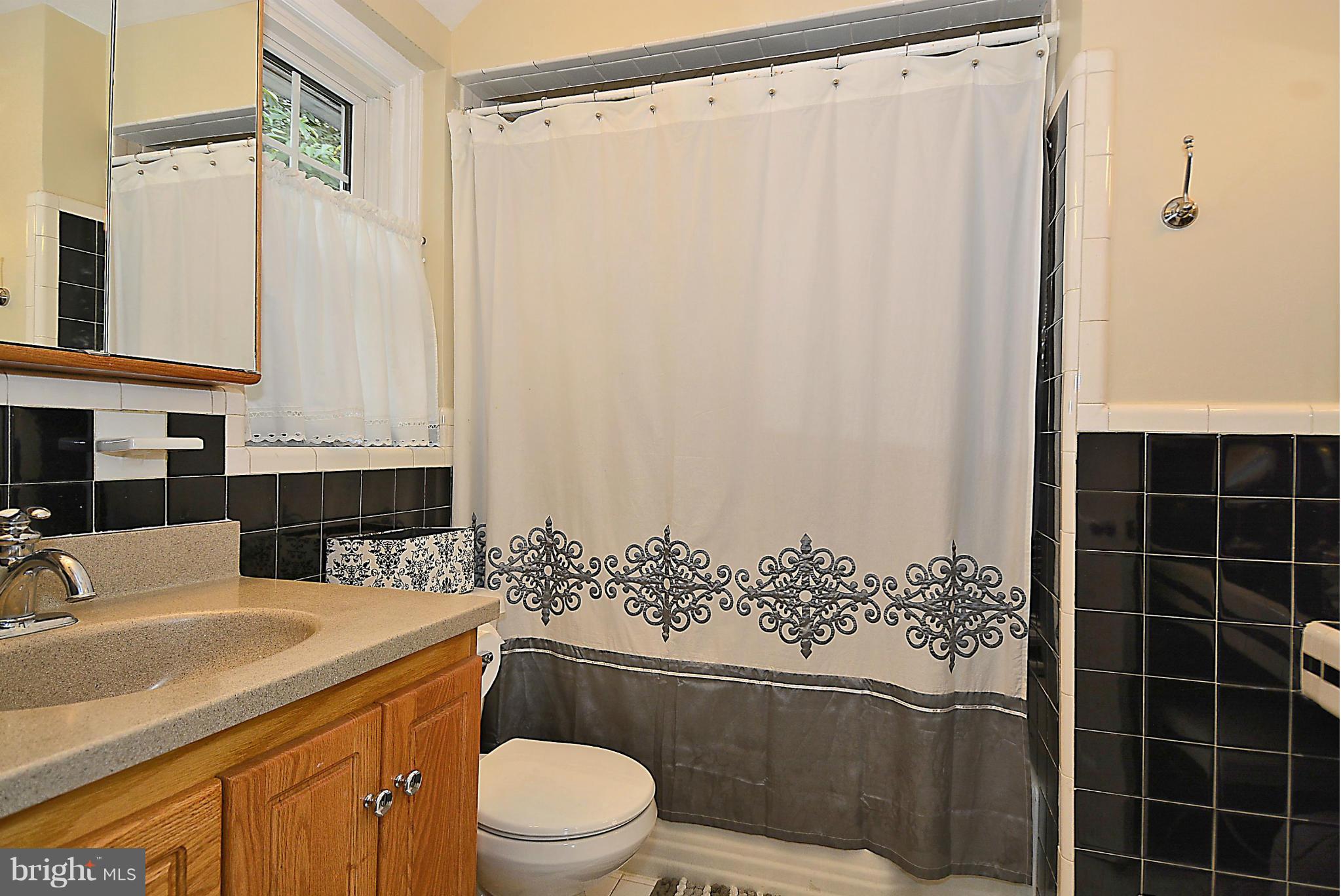 3028 Kingtree Street Silver Spring, MD 20902 - Photo 26 of 30 Bath