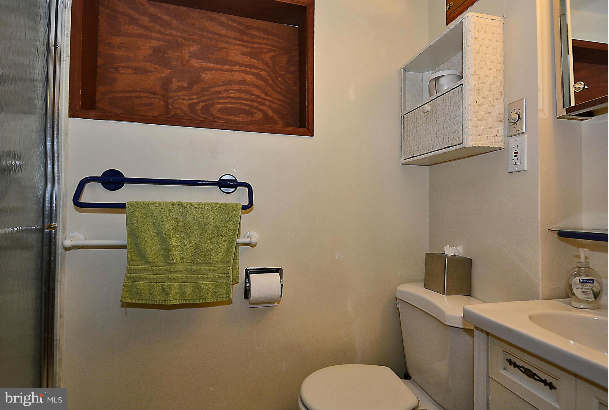 3028 Kingtree Street Silver Spring, MD 20902 - Photo 27 of 30 Bath