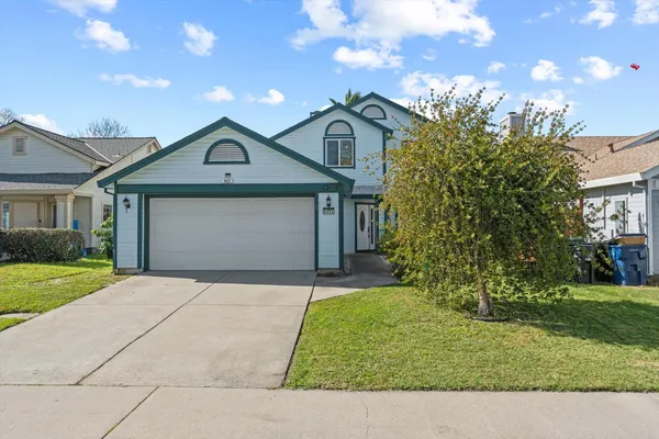 $495,000 | 8625 Valley Rim Way, Antelope, CA 95843