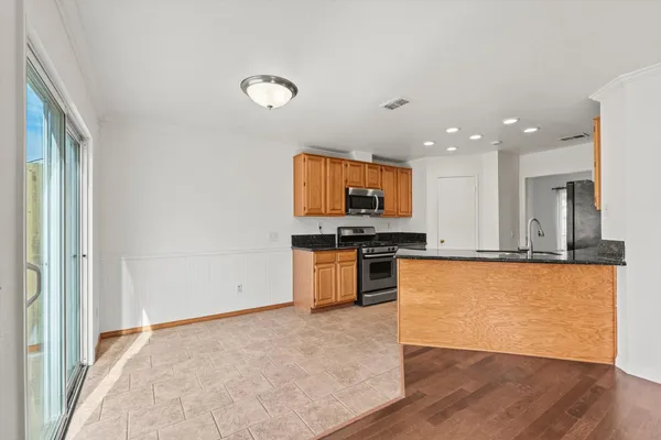 $474,900 | 8625 Valley Rim Way, Antelope, CA 95843