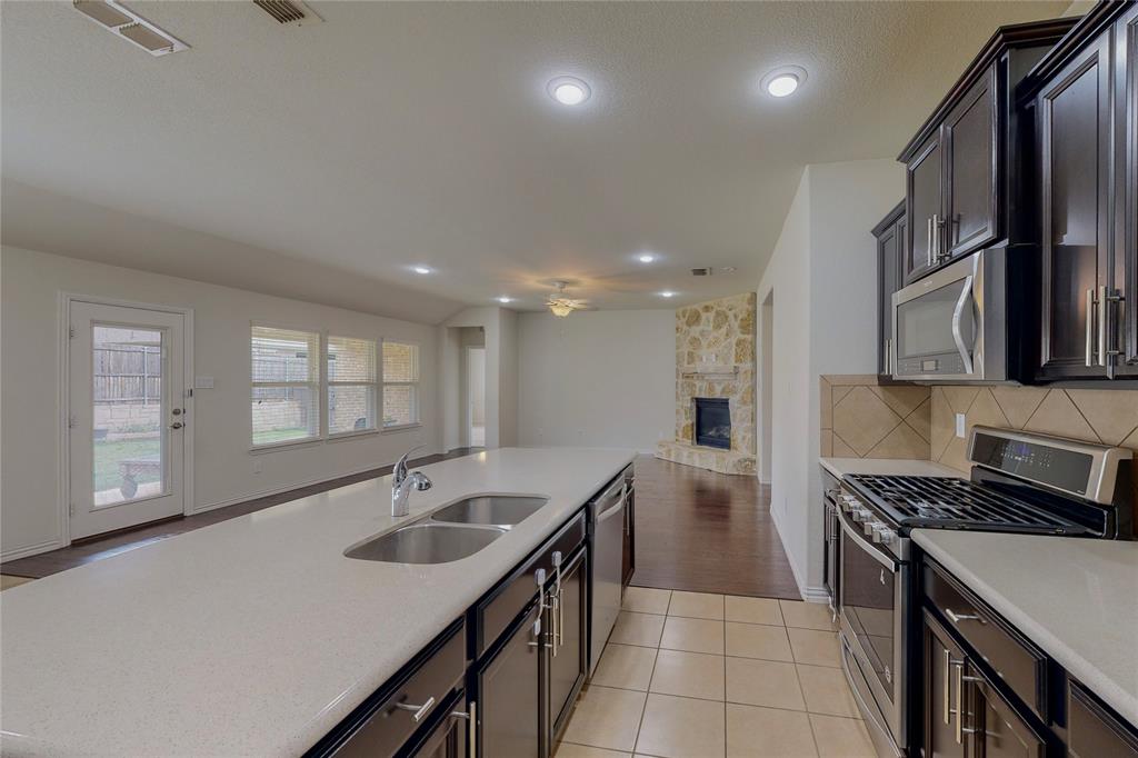 8100 Horseman Road Fort Worth, TX 76131 - Photo 13 of 35