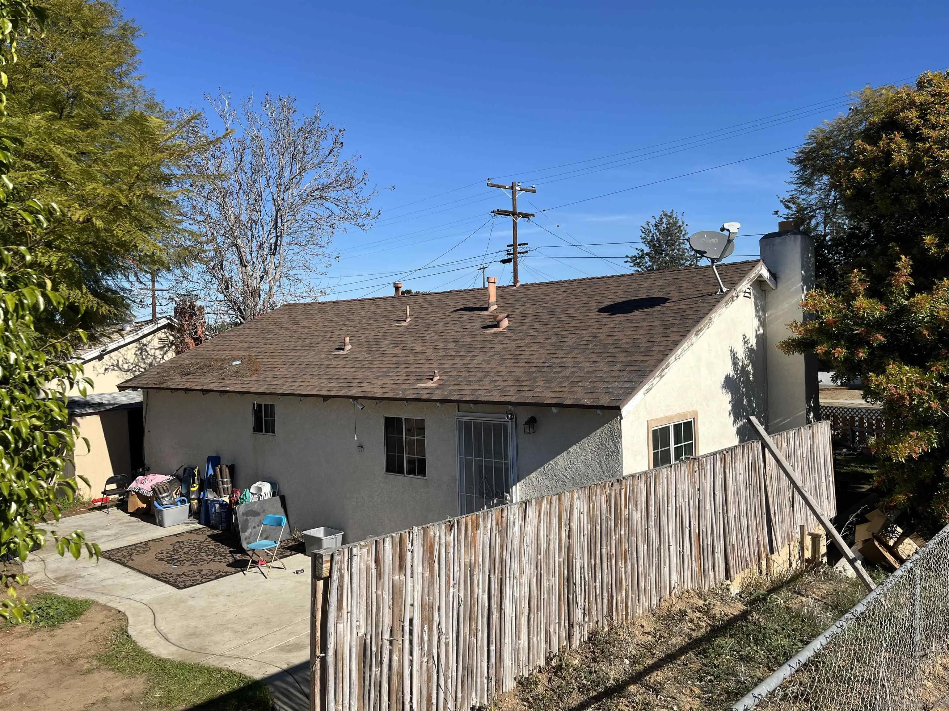 2870 Manos Drive San Diego, CA 92139 - Photo 7 of 7 a front view of a house with a porch
