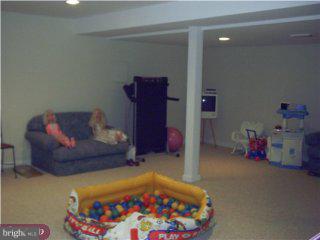 877 Slate Hill Road Yardley, PA 19067 - Photo 5 of 6 Gallery Image 5