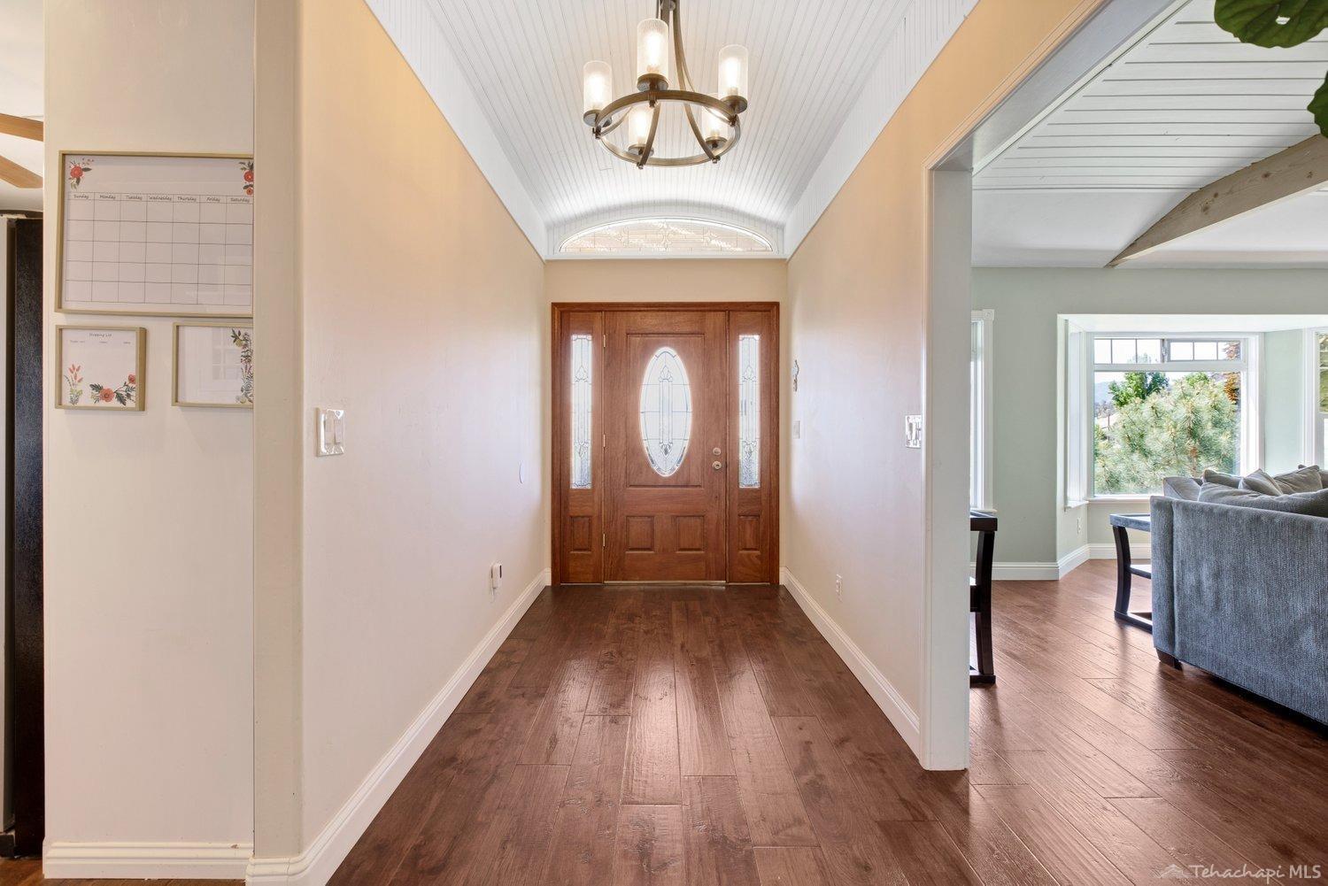 21218 Pine Ridge Drive Tehachapi, CA 93561 - Photo 6 of 62 Gallery Image 6