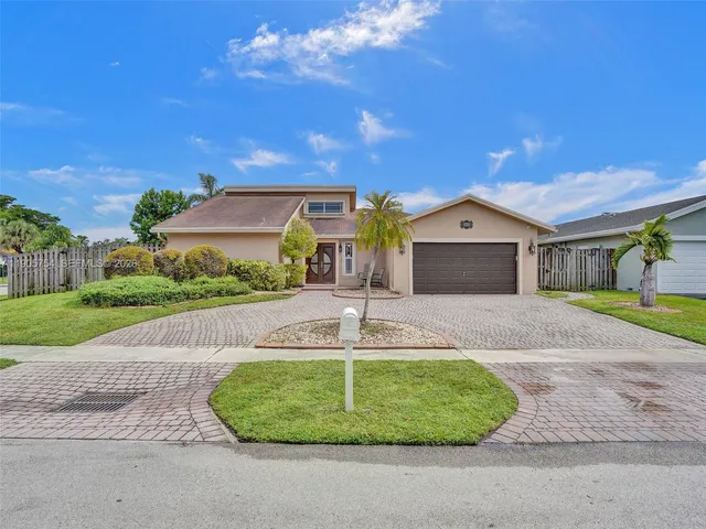 $4,500 | 9700 Northwest 33rd Street, Unit 9700, Sunrise, FL 33351