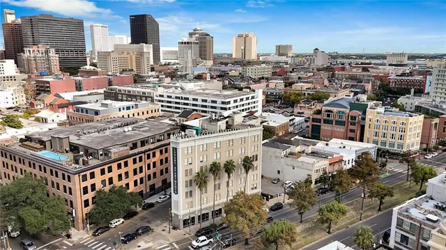 $2,195 | 833 Howard Avenue, Unit 202, New Orleans, LA 70113