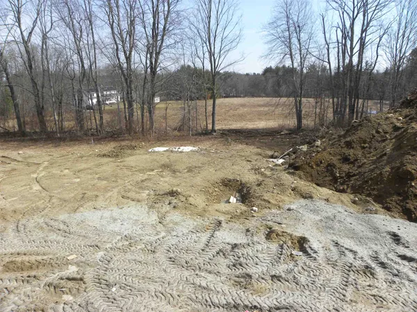 $869,900 | 9 Hillside Terrace, Unit LOT 2, Danville, NH 03819